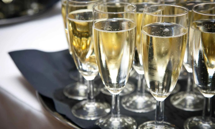 Image 3: One Adult Ticket to Thames Jazz Dinner Cruise