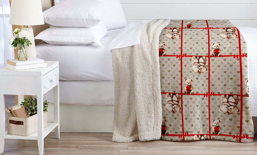 Image 10: Plaid réversible sherpa et microfibre