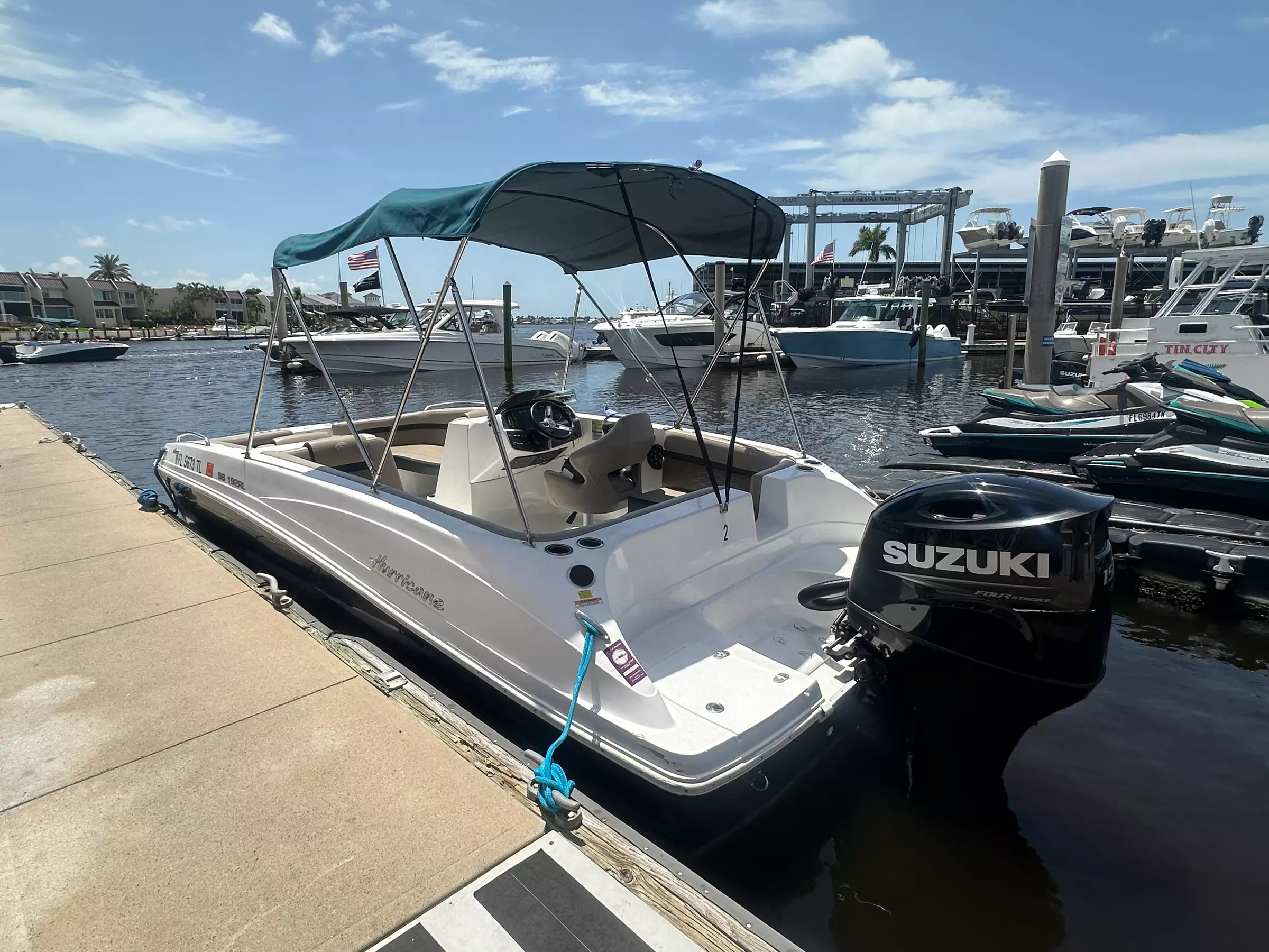4 or 8 Hour Deck Boat Rental with Bimini Top in Naples