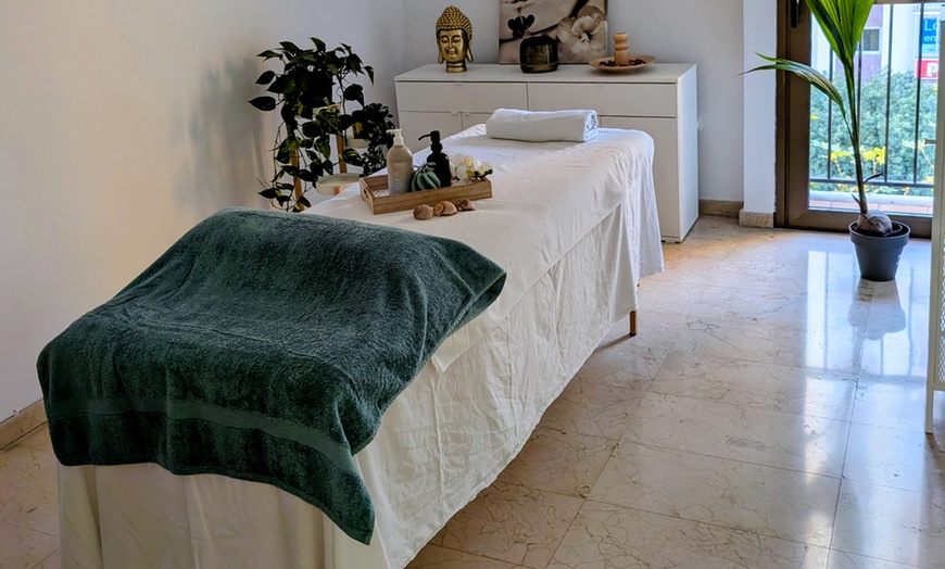 Image 3: Lifting y tinte de pestañas con diseño, depilación y tratamiento