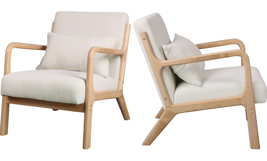 Image 10: Poltrona in tessuto e legno Zach Doosense