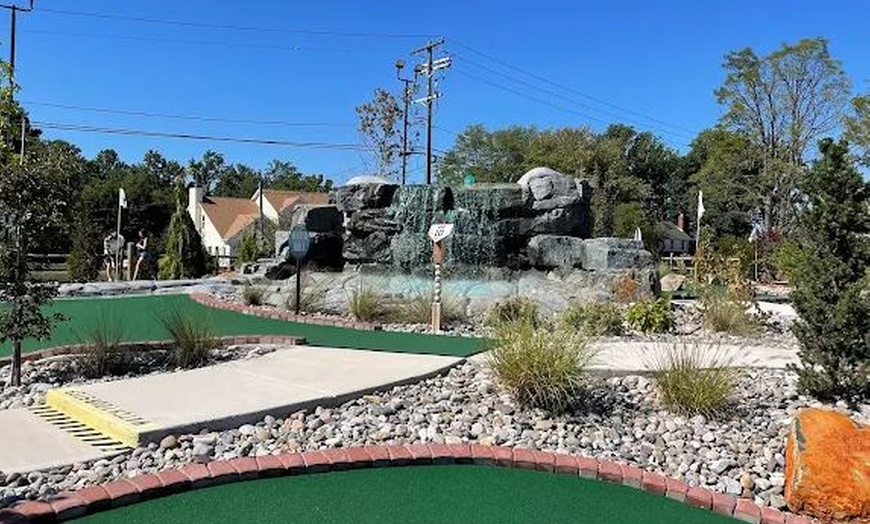 Image 6: Enjoy 18 Holes of Mini Golf Fun for All Ages