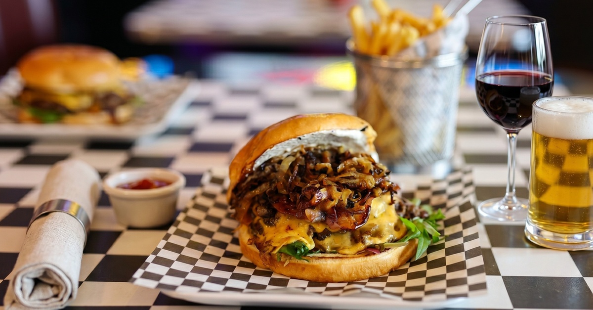 Menú Warm-Up para dos con hamburguesas en Palma de Mallorca