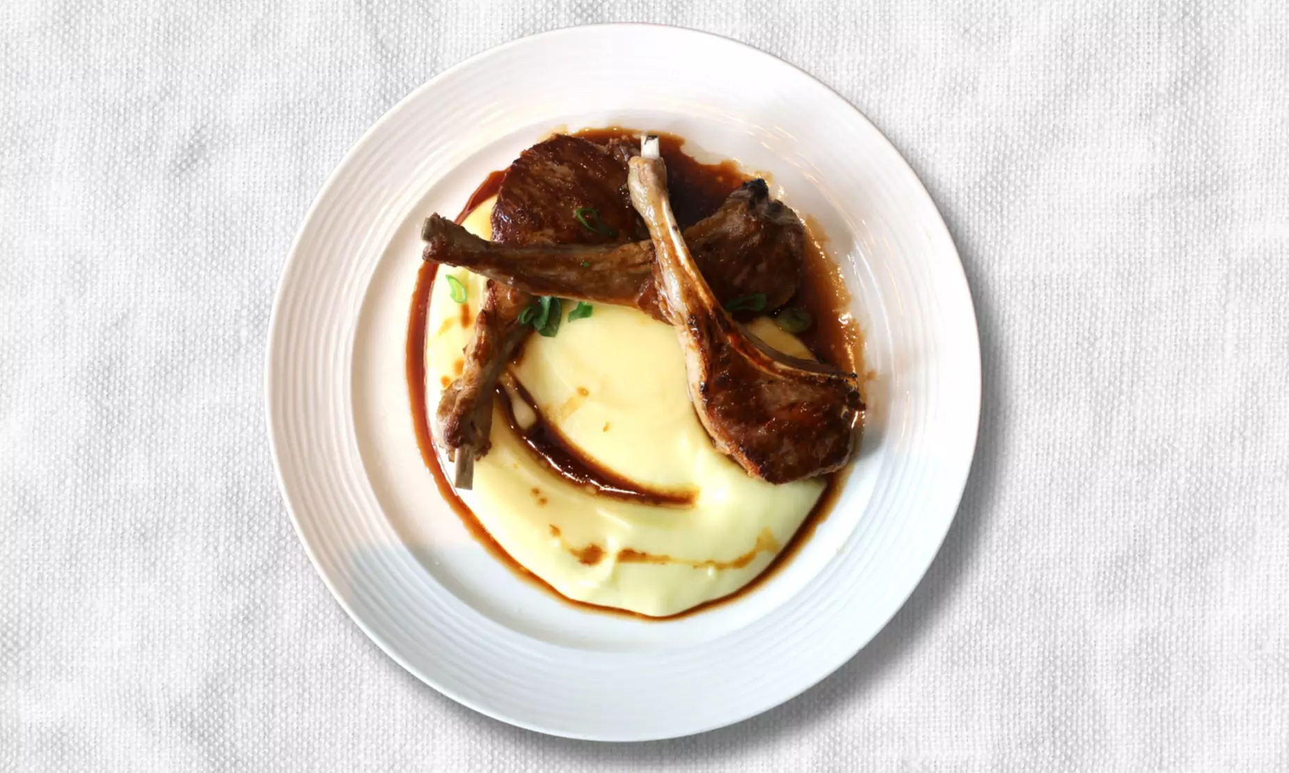 Menu avec entrée et plat ou entrée plat et dessert pour 2 personnes