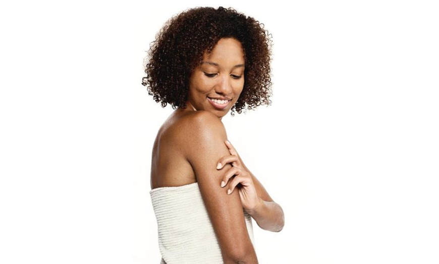 Image 29: Three or Six Packs of Dove Body Wash, 450ml