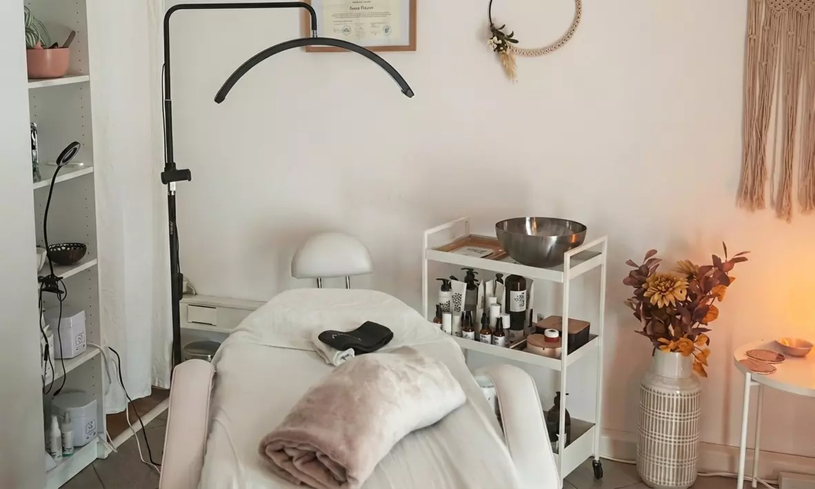 Beauty-Paket nach Wahl mit Gesichtsbehandlung & Massage für 1 Person