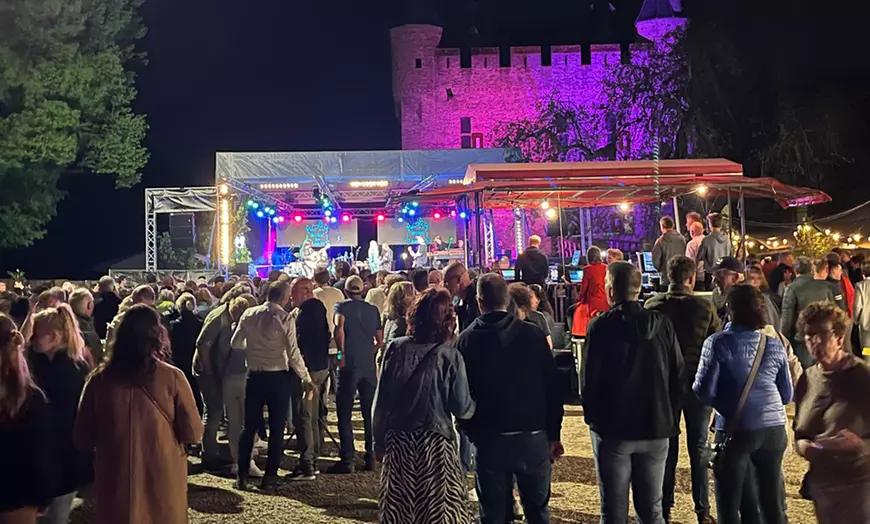 Image 7: Muziek, decor en gezelligheid: Music by Knight 2025 op 30 en/of 31 mei