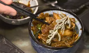 Odkryj azjatyckie smaki: Groupony o wartości 100-500 zł na całe menu restauracji Moli Hot Pot & Grill (do -15%)