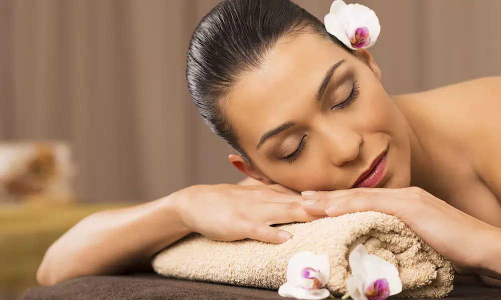 60 bis 120 Min. Ganzkörper-Wellnessmassage für 1 Dame