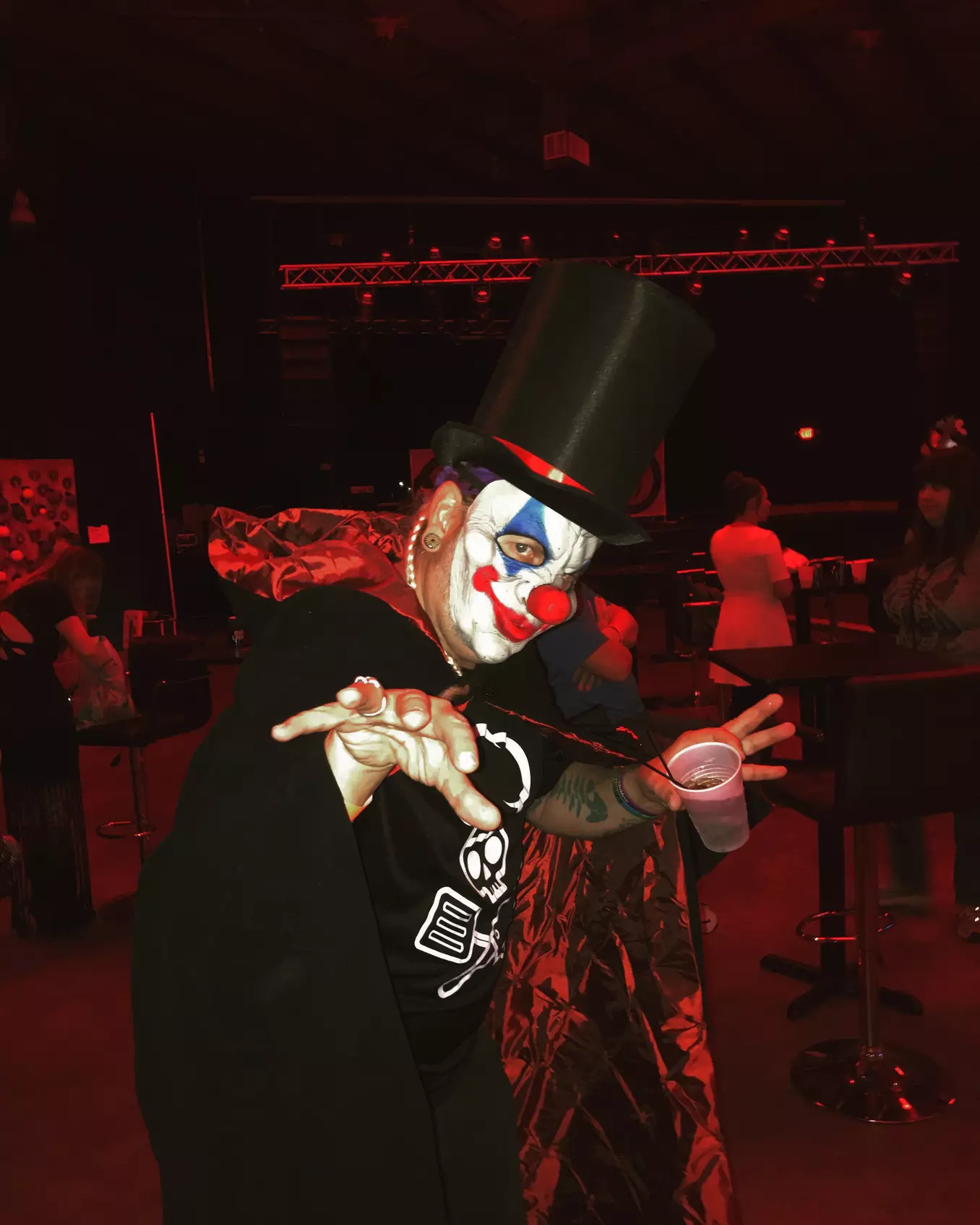 Haunted History Pub Crawl in Savannah for Two Four or Six