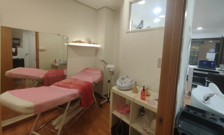 Image 2: 3 o 6 sesiones de maderoterapia y vacumterapia en una zona a elegir 