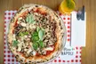 Włoska pizza w wersji klasycznej lub premium oraz napój do wyboru w Pizza Napoli (do -31%) - Second Medium