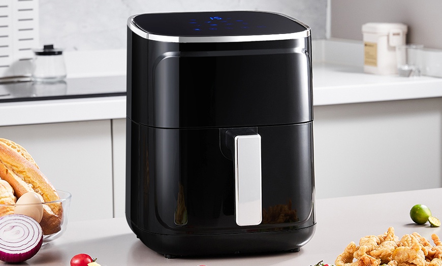 Image 1: 4.7, 5 or 6L Air Fryer with Smart Touch Display and 60 Minute Timer