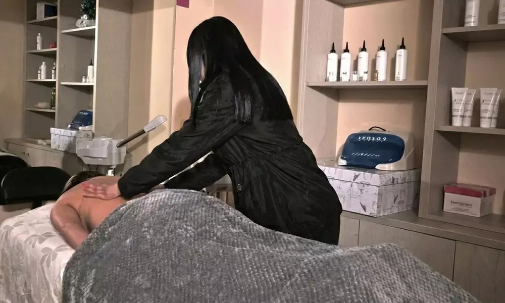 Masaje relajante descontracturante cuerpo completo con opción a bebida