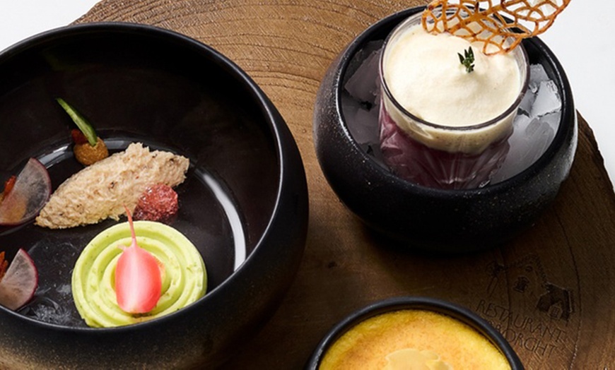 Image 8: Laissez-vous surprendre : menu en 3 services avec tapas & mignardises