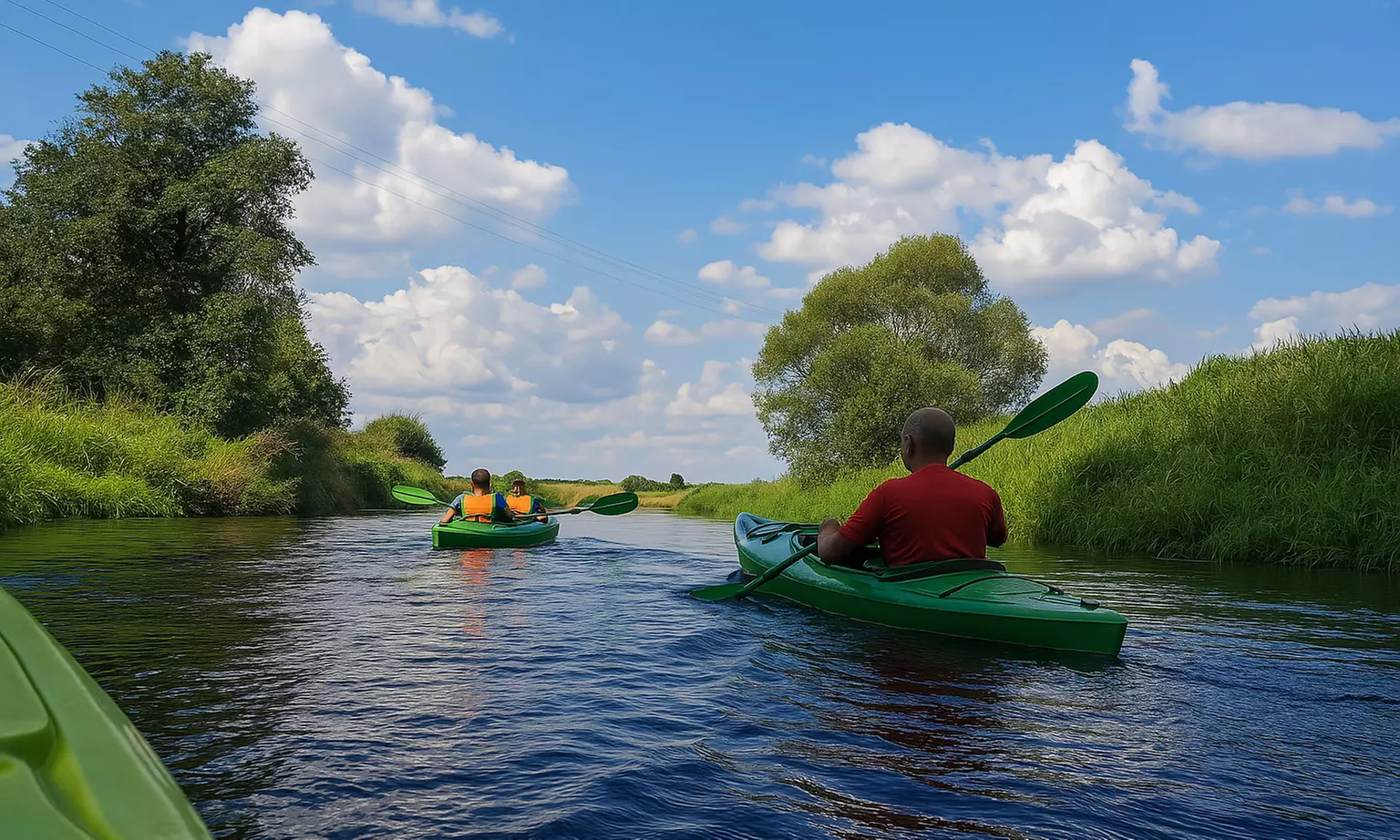 Spływ kajakowy rzeką Nidą: 3 trasy do wyboru, ognisko po spływie