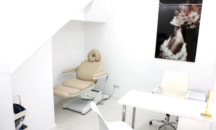 Image 3: 1, 2 o 4 sesiones de criolipólisis de 30 minutos para 1 persona