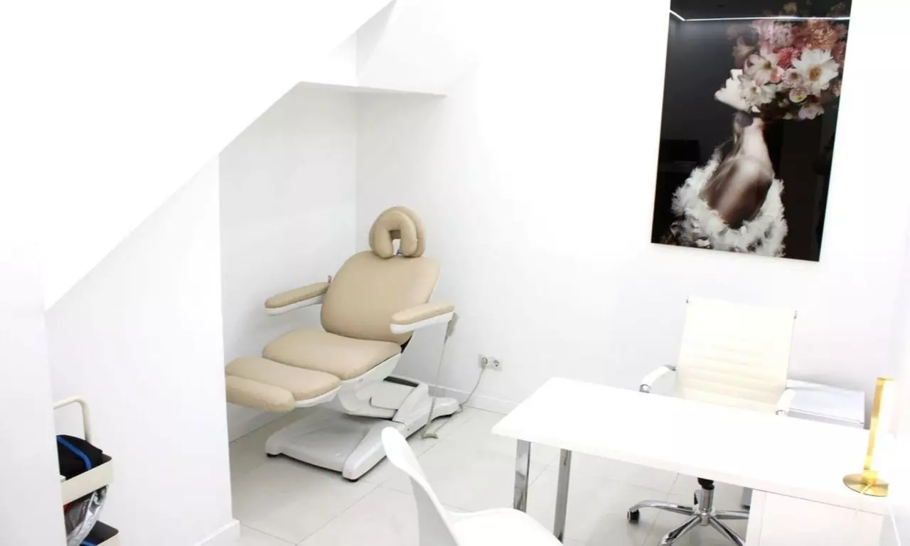 1, 2 o 4 sesiones de criolipólisis de 30 minutos para 1 persona