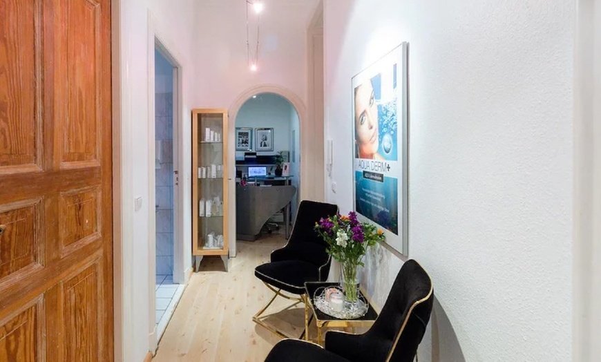 Image 2: Permanent Make-up für Augen oder Augenbrauen für 1 Person