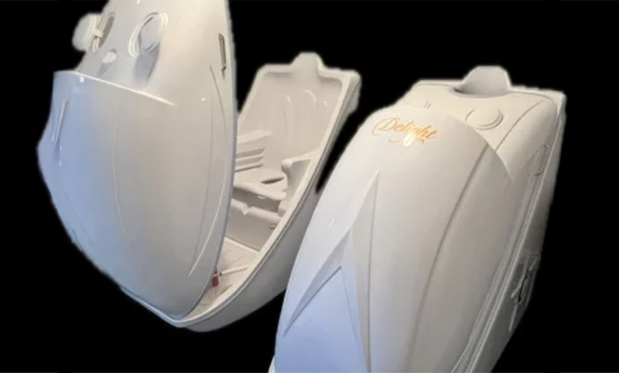 Image 3: Ultimate Wellness Escape: Sauna, Spa Capsule & Hydration Therapy