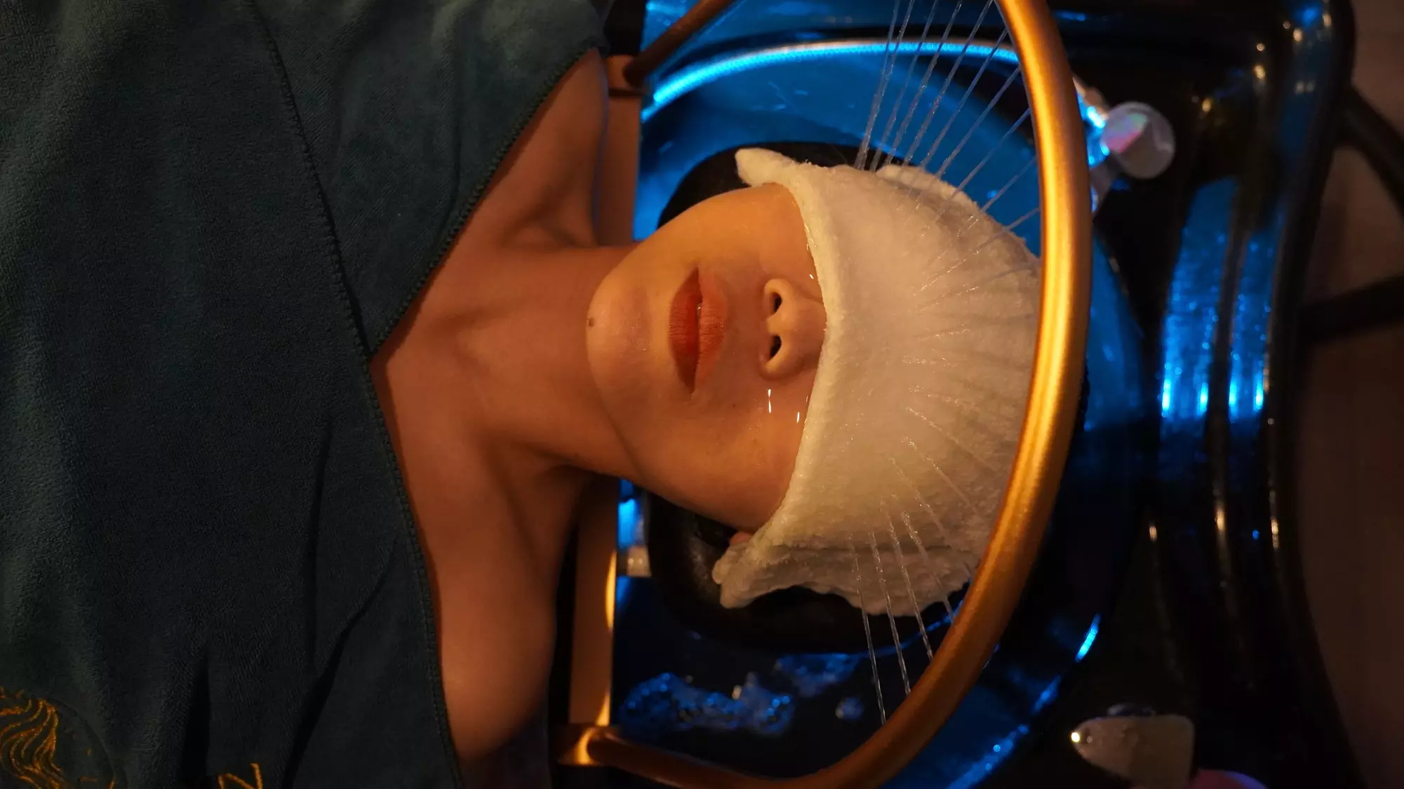 Zen Crown Head Spa | Luxury Scalp Treatments & Facials in Clarksville