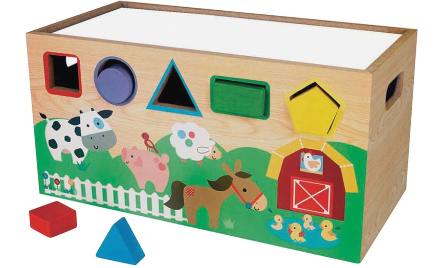 Image 2: 7 jouets en bois pour l'éveil et la motricité de bébé
