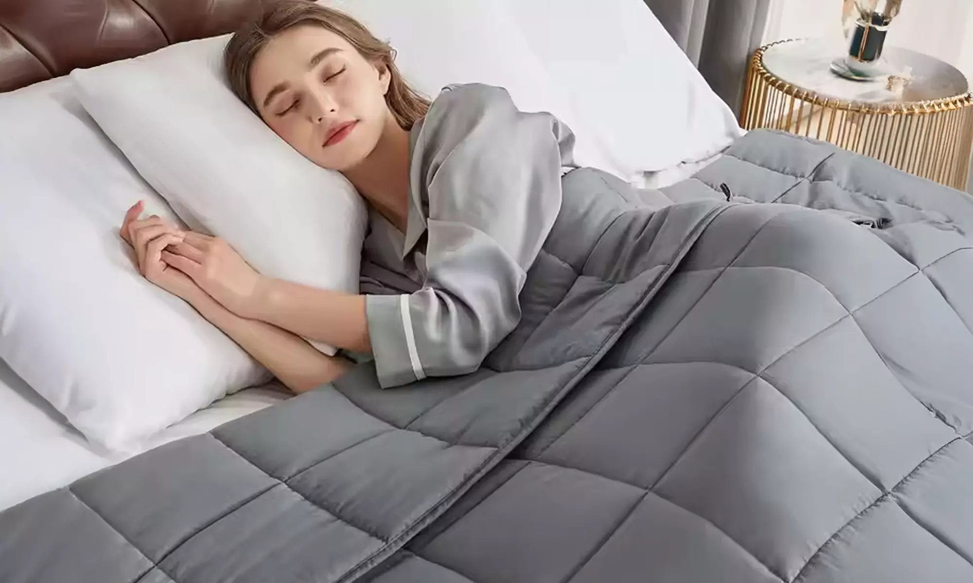 Couette légère 100% microfibre, Sampur