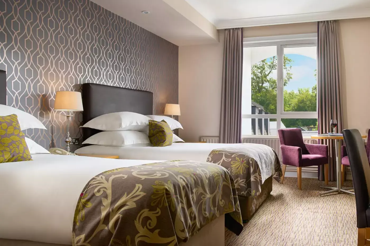 ✈ 8-Day Ireland Vacation with Air from Great Value Vacations