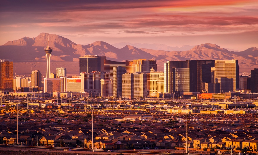Image 2: ✈ 3- or 4-Day Las Vegas with Air – 4★ Hotel | Weekender Breaks