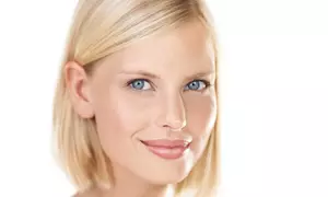 Faltenbehandlung mit 1 ml Hyaluronsäure an 1 oder 2 Zonen nach Wahl bei Dr. phil. Iris Heyer (52% sparen*)