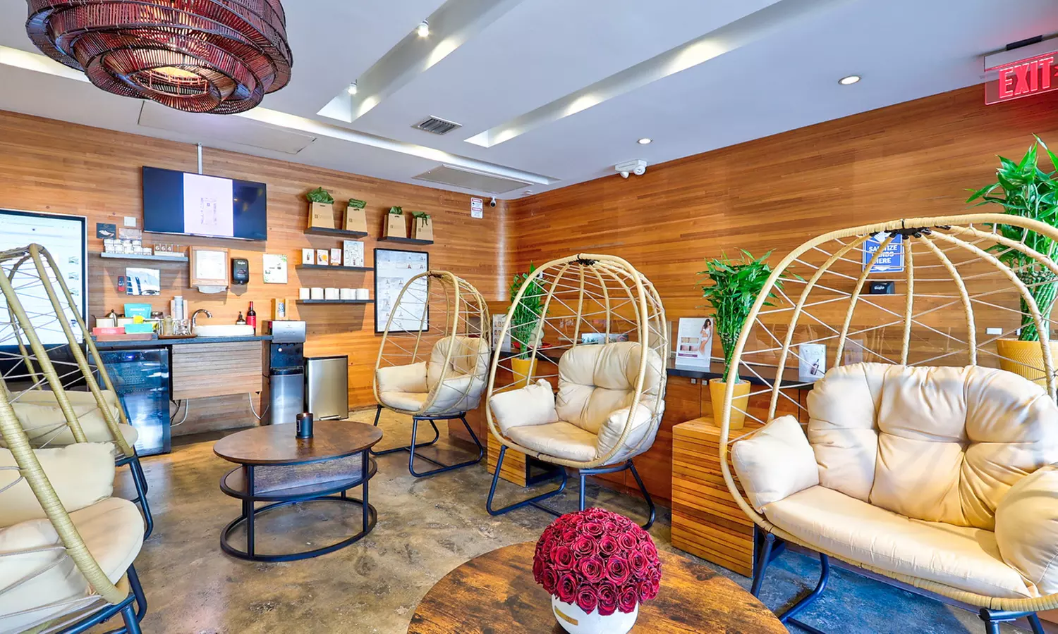 60-Min Deep Tissue or Tao Signature Massage w/ Aromatherapy or Facial