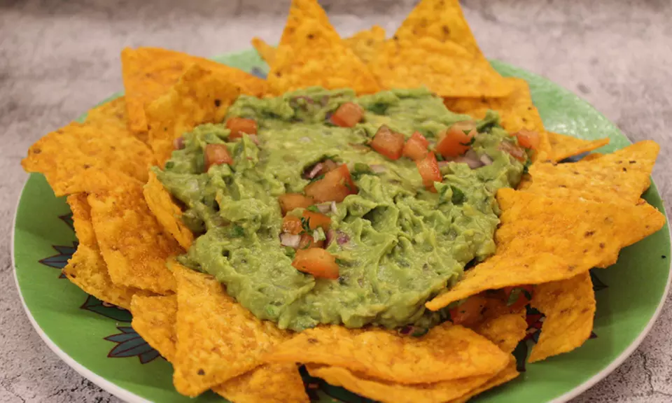 Menú mexicano para 2 o 4 personas con entrantes, principales y bebidas