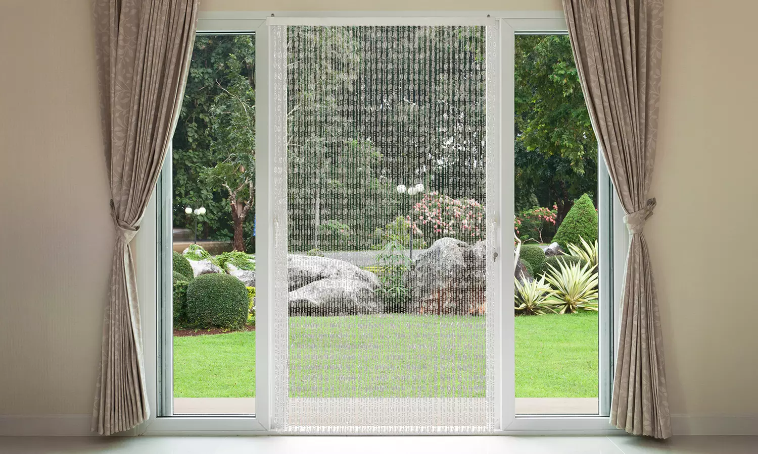 Tenda antimosche con perline e telaio