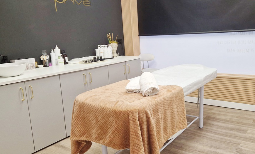 Image 2: Presume de cutis con un tratamiento facial a elegir para 1 persona