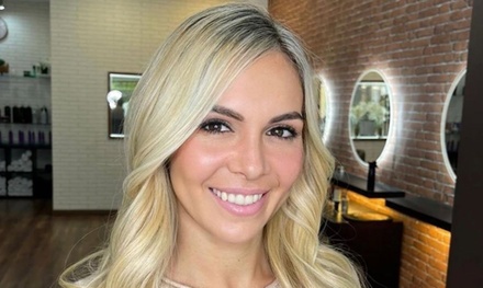 Lavado con tratamiento hidratante, masaje craneal, corte de puntas y secado con peinado - Fusion Beauty Salon