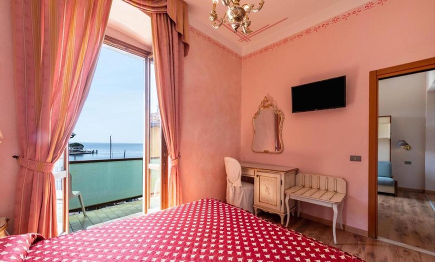 Image 10: Lago di Garda: soggiorno con colazione o mezza pensione e Spa