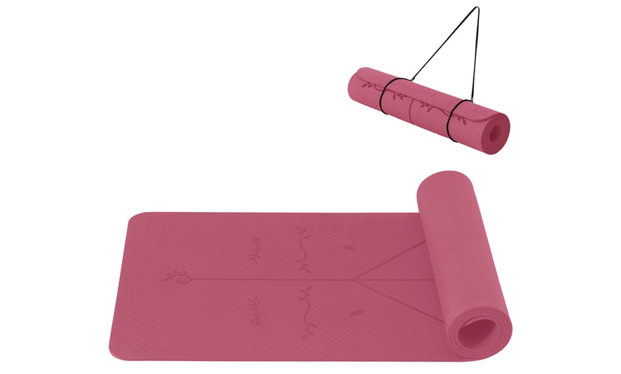 Image 11: Non-Slip Yoga Mat With Alignment Lines