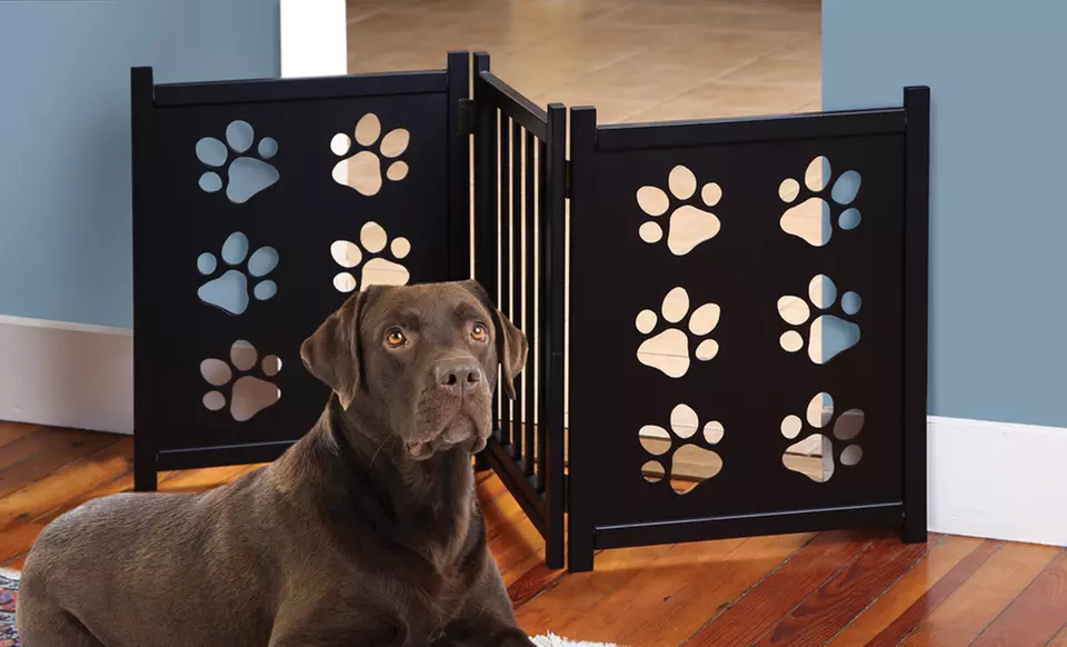 Adjustable Pet Gate (Up to 77% Off). Multiple Styles Available. Free Shipping and Free Returns. - Second Medium