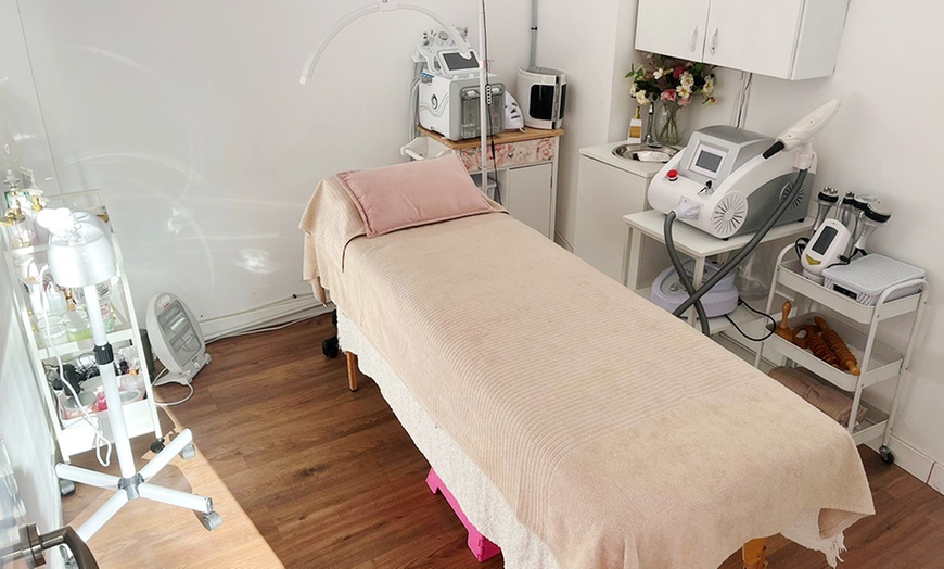 Image 5: Tratamiento reductor anticelulítico, radiofrecuencia y cavitación