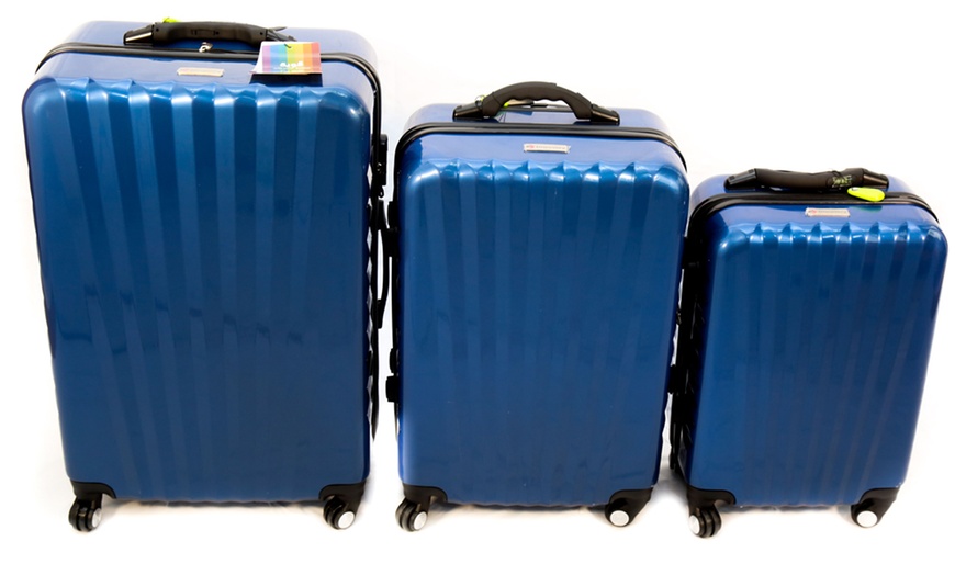 Image 65: Discovery Three-Piece Luggage