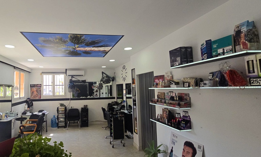 Image 4: Manicura, pedicura o pack completo con esmaltado semipermanente