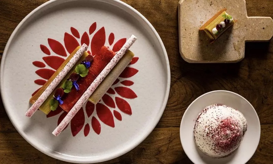 Image 20: PROCHE DIJON | Saint-Seine-l'Abbaye - Logis Relais De La Source 3*