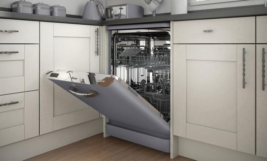 Image 7: Swan Retro-Style Dishwasher