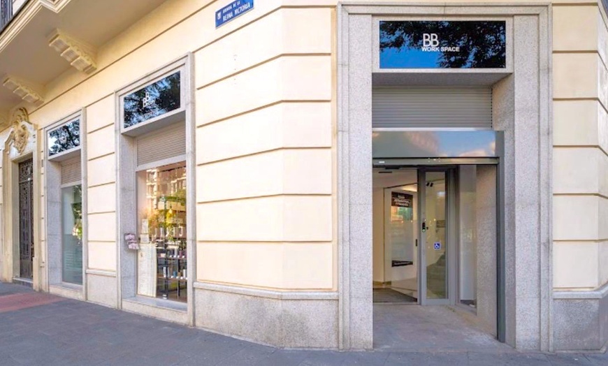 Image 8: Masaje corporal con técnica a elegir y opción a extras para 1