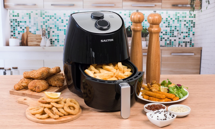 Image 9: Salter Air Fryer Selection