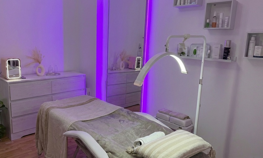 Image 2: 45 Min. Kosmetisches Zahn-Bleaching für 1 oder 2 Personen