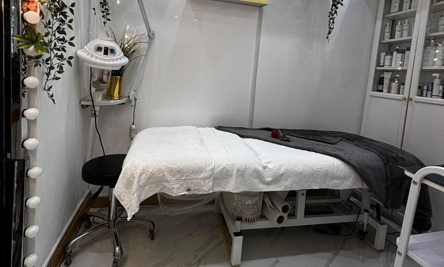 Image 2: Laser Hair Removal - Small, Medium, Large, or Extra Large Area