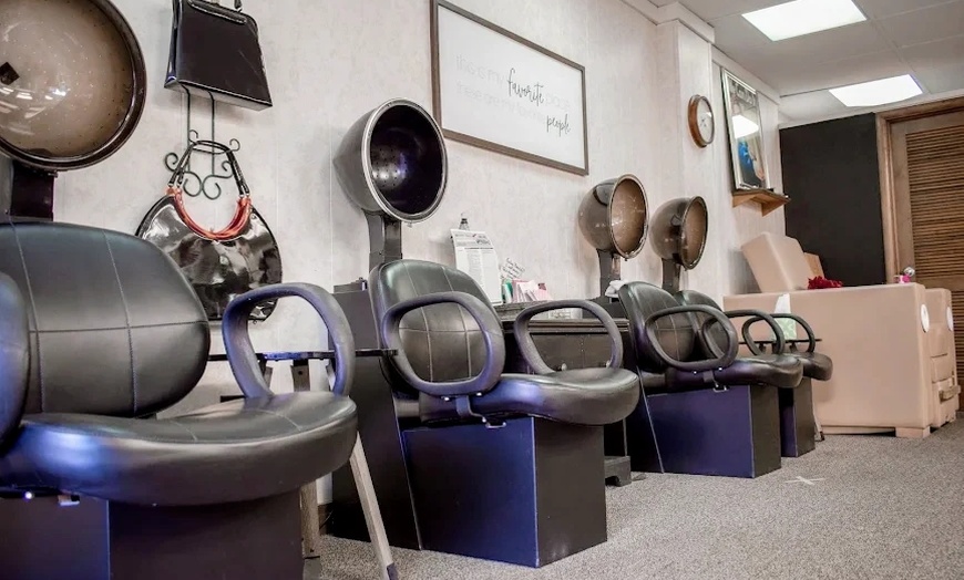 Image 5: Pamper Yourself with a Spa Manicure/Pedicure/Both