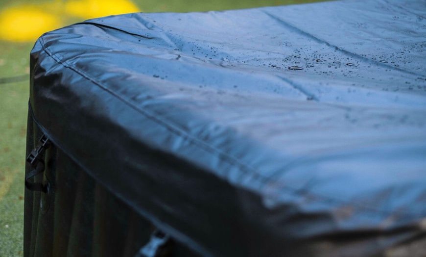 Image 5: 4- of 6-persoons Ospazia opblaasbare vierkante spa