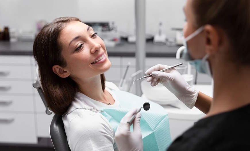 Image 6: Limpieza bucal con opción a radiografía y 1 o 2 blanqueamientos led